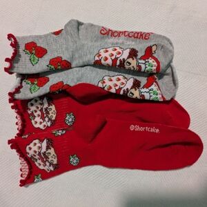 Strawberry Shortcake Ribbed Mid-Crew Socks 2 Pair Size 9-11